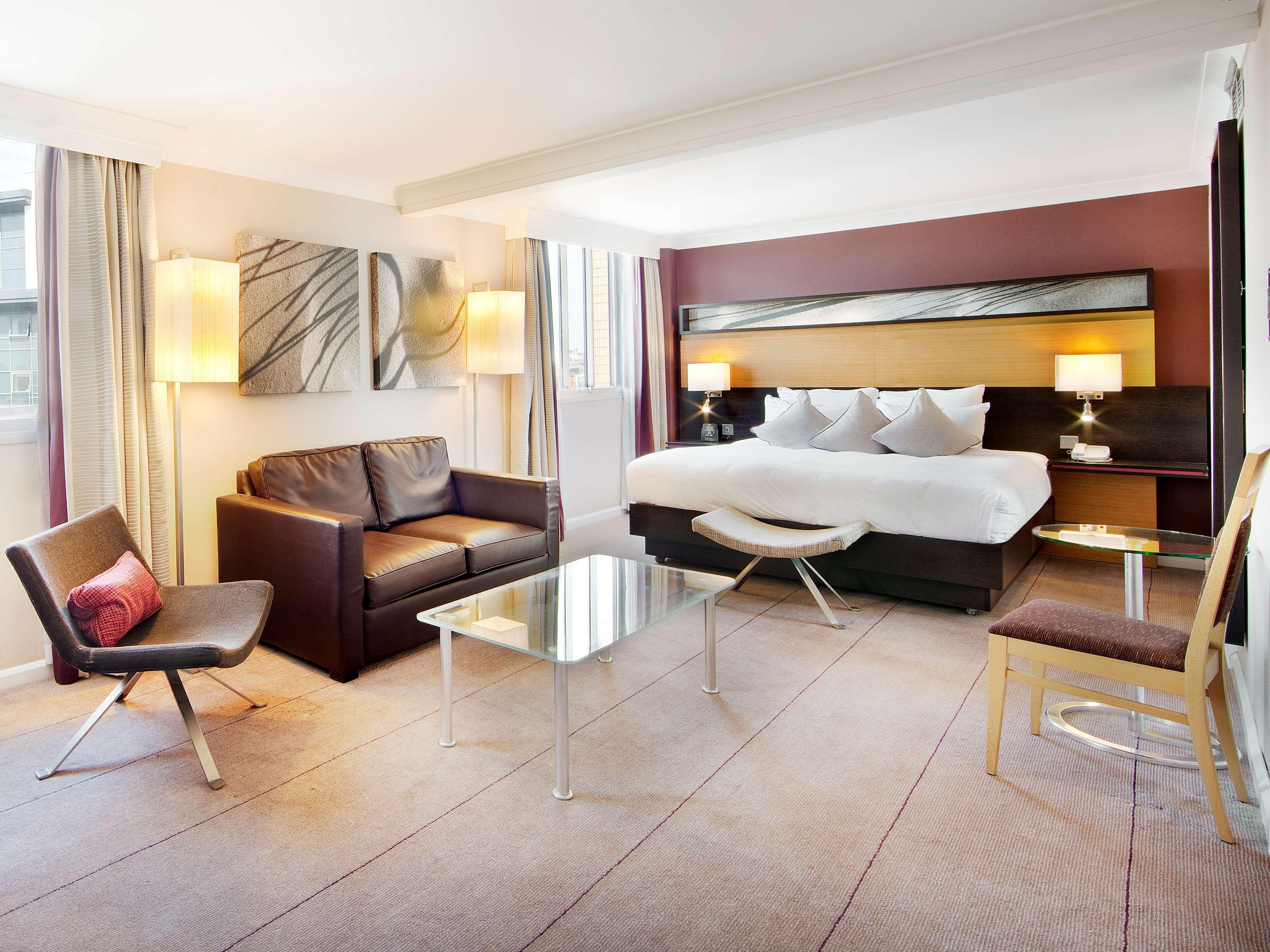 Hilton Leeds City Exterior photo