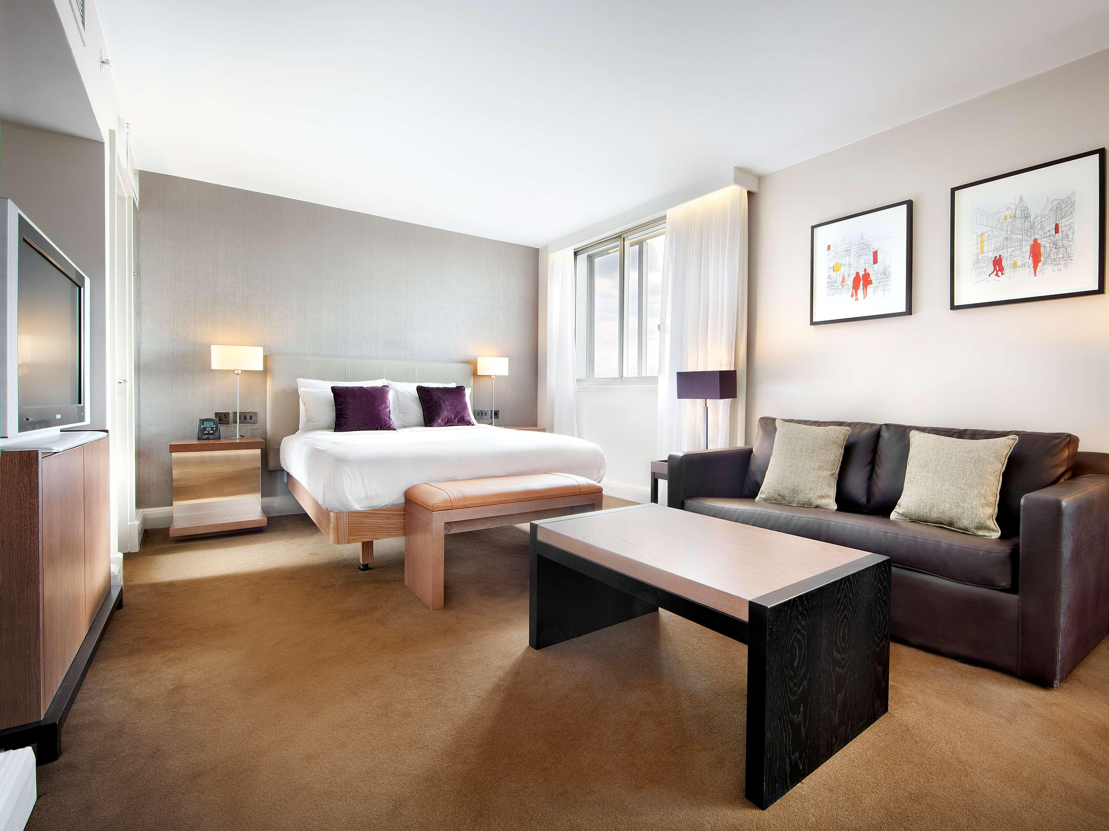 Hilton Leeds City Exterior photo