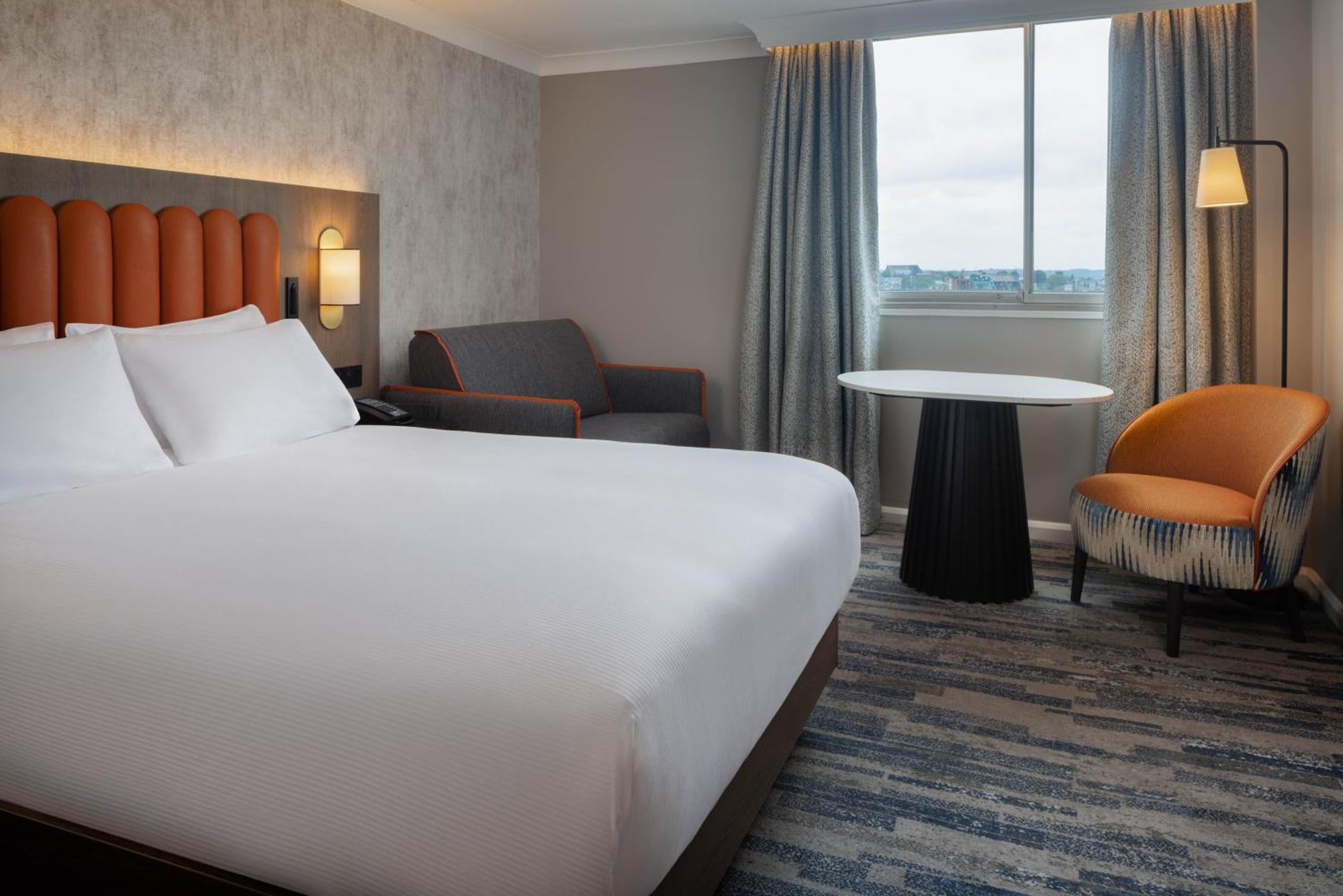 Hilton Leeds City Exterior photo
