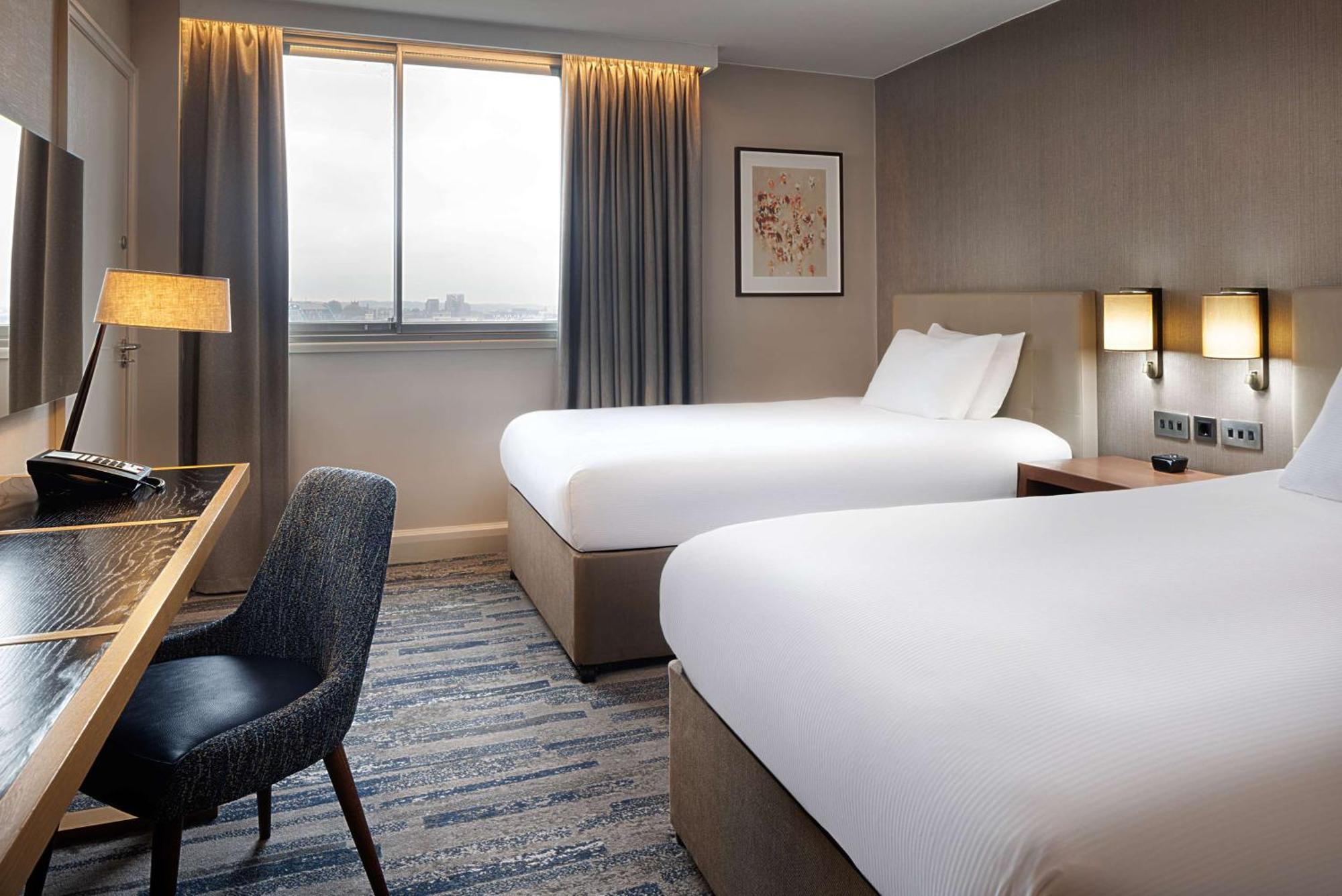 Hilton Leeds City Exterior photo