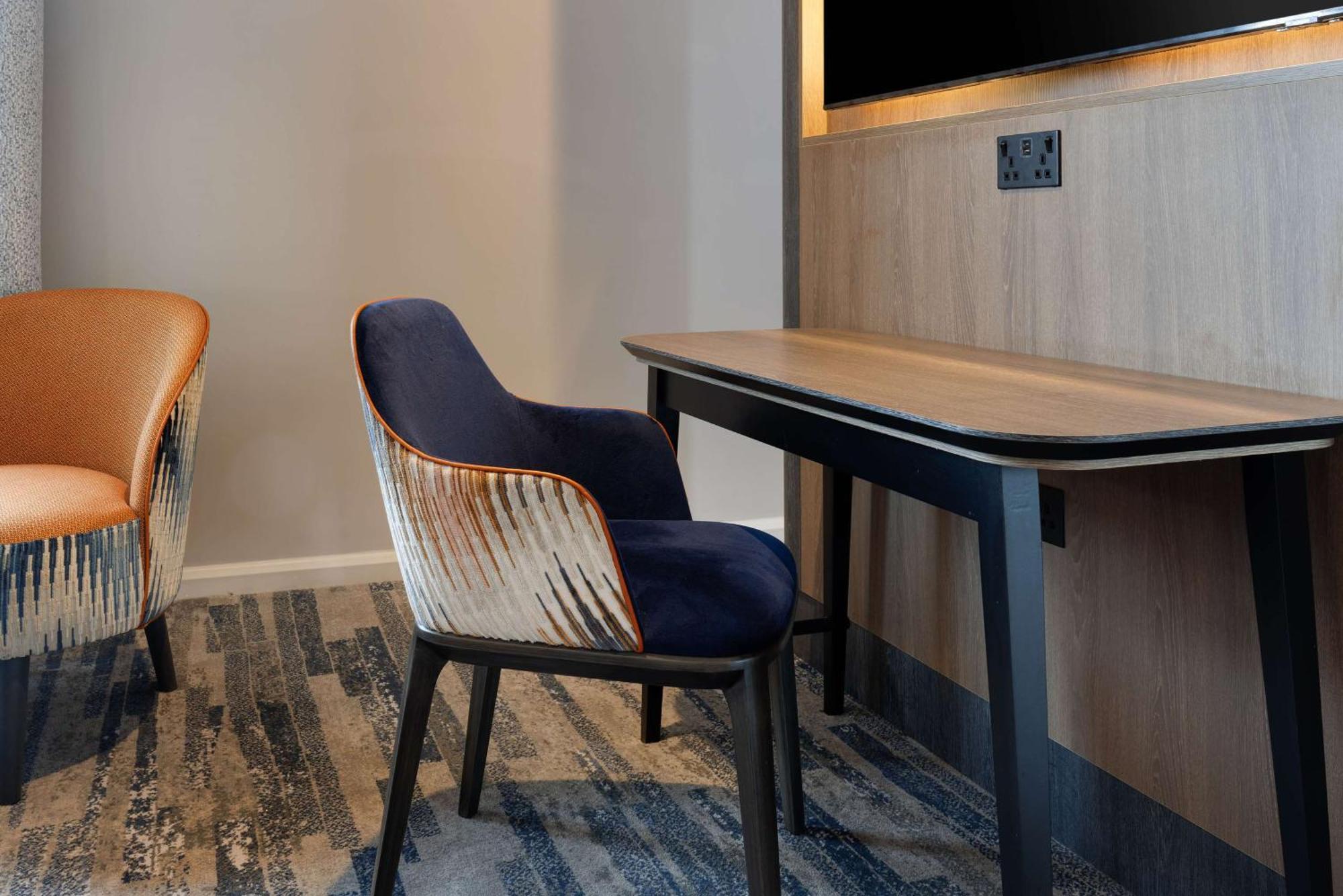 Hilton Leeds City Exterior photo
