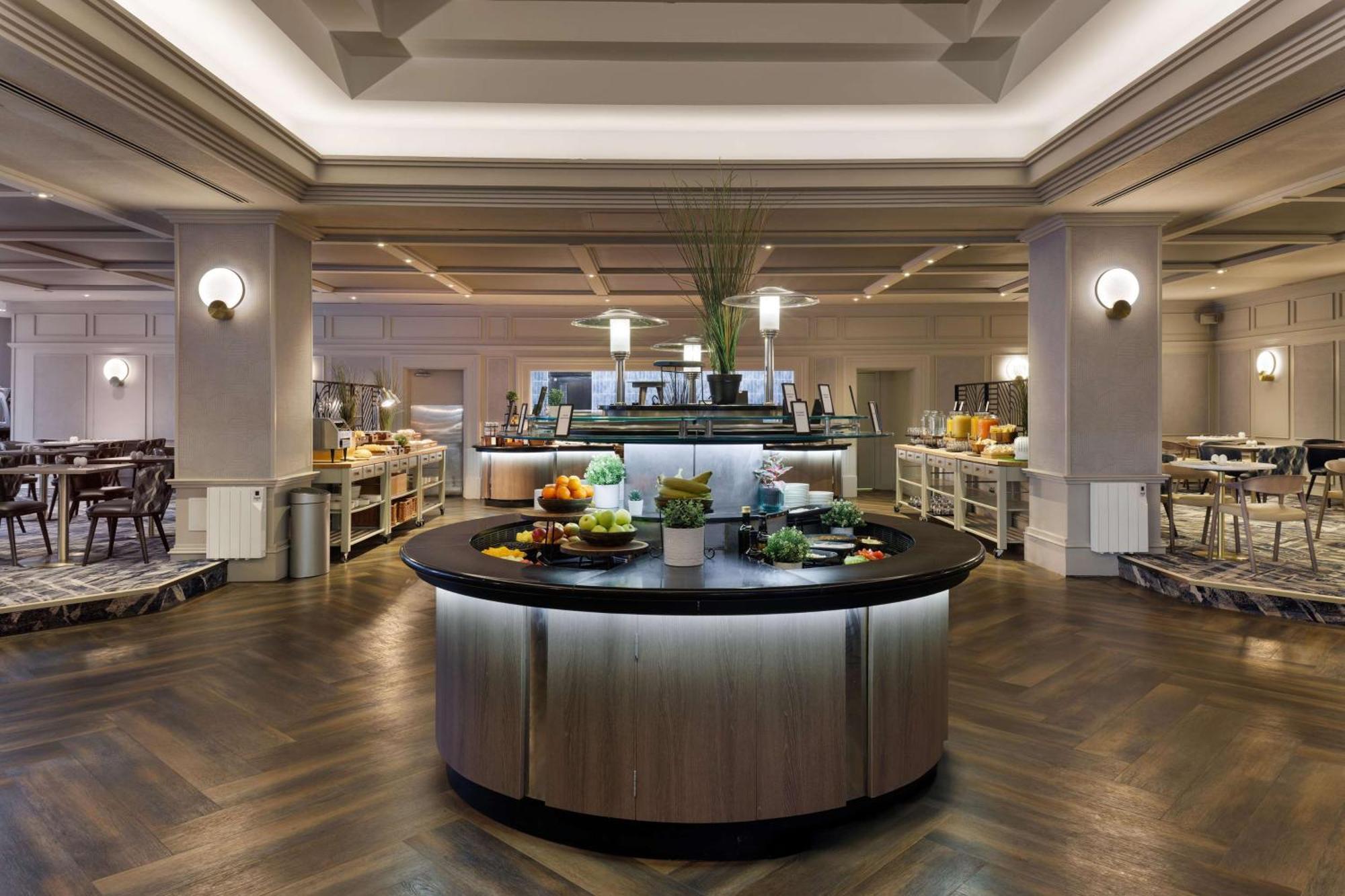 Hilton Leeds City Exterior photo
